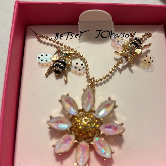Betsey Johnson necklace and earring set - Picture 2 of 2